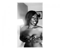 Full Lips...Chocolate Curves...So Juicy...